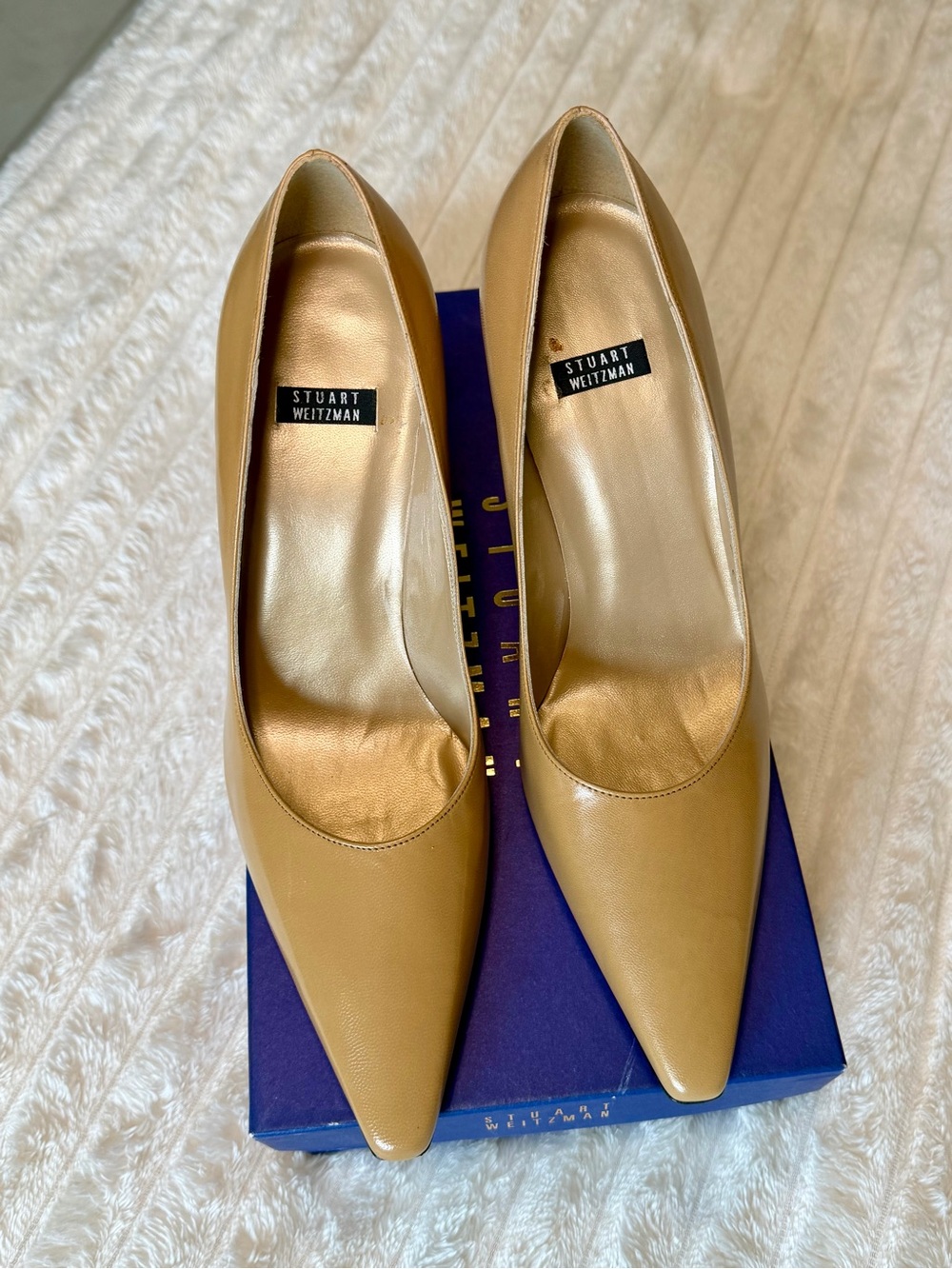 Stuart Weitzman Women's Camel Leather Pumps